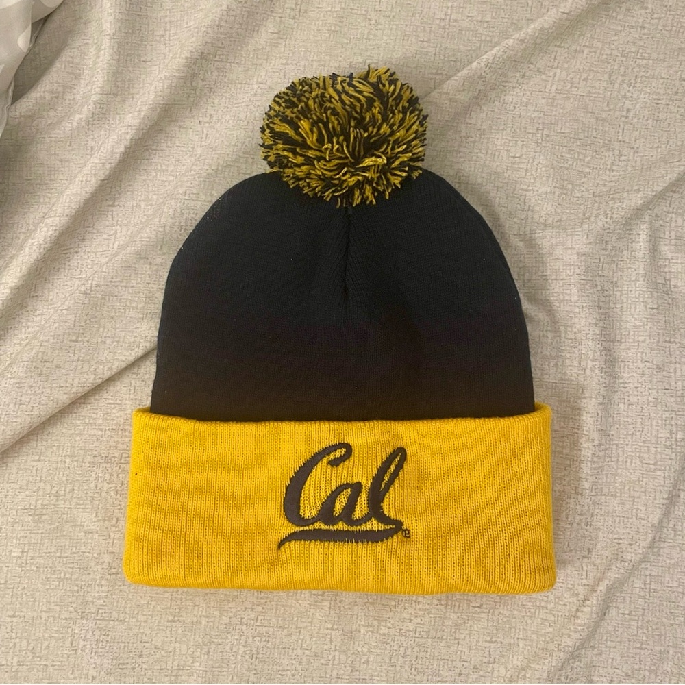 Cal/Berkeley Beanie | Gold & navy | Never worn/perfect condition